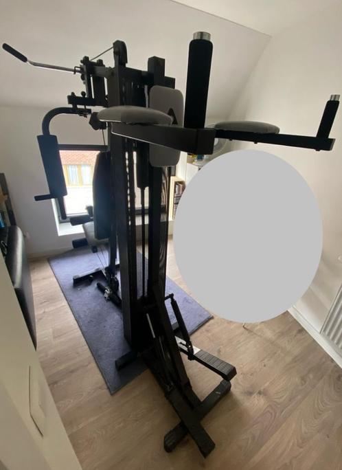 Oud fitnesstoestel, Sport en Fitness, Fitnessapparatuur, Gebruikt, Krachtstation, Armen, Benen, Borst, Buik, Rug, Ophalen