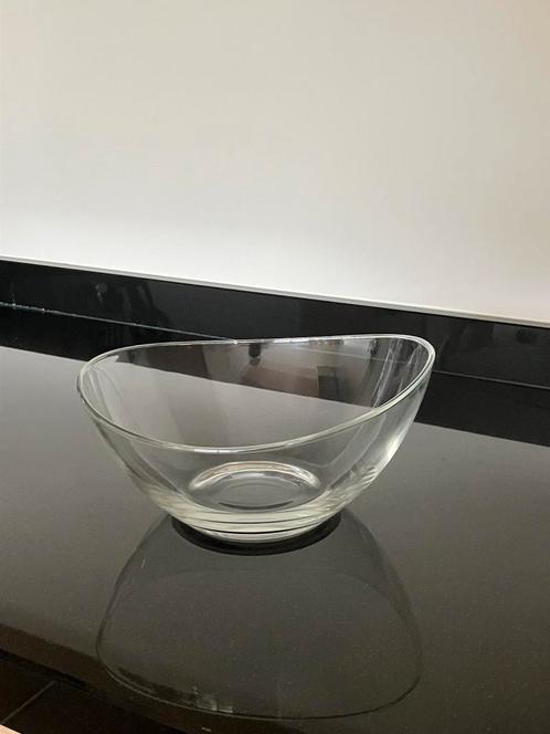 Glazen kom asymmetrisch design, Huis en Inrichting, Keuken | Servies, Ophalen of Verzenden
