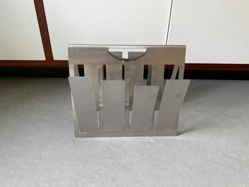 Magazine / Newspapers Metal rack (Design Vintage) beschikbaar voor biedingen
