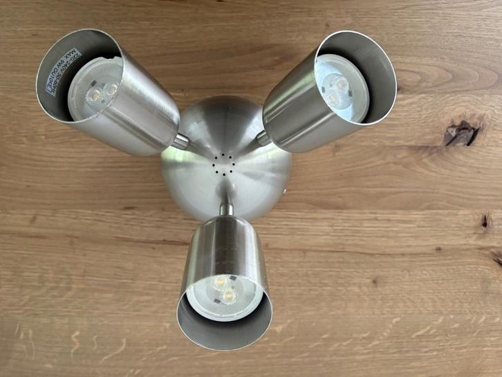 Stijlvolle IKEA Plafondspot met 3 LED Lampen!, Huis en Inrichting, Lampen | Spots, Nieuw, Plafondspot of Wandspot, Metaal of Aluminium