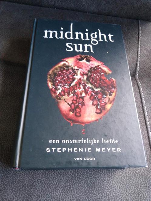 Stephenie Meyer - Midnight Sun, Livres, Livres pour enfants | Jeunesse | 13 ans et plus, Comme neuf, Enlèvement