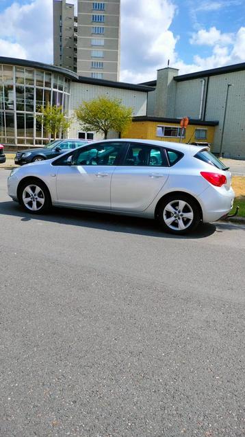 Opel astra Te koop beschikbaar voor biedingen