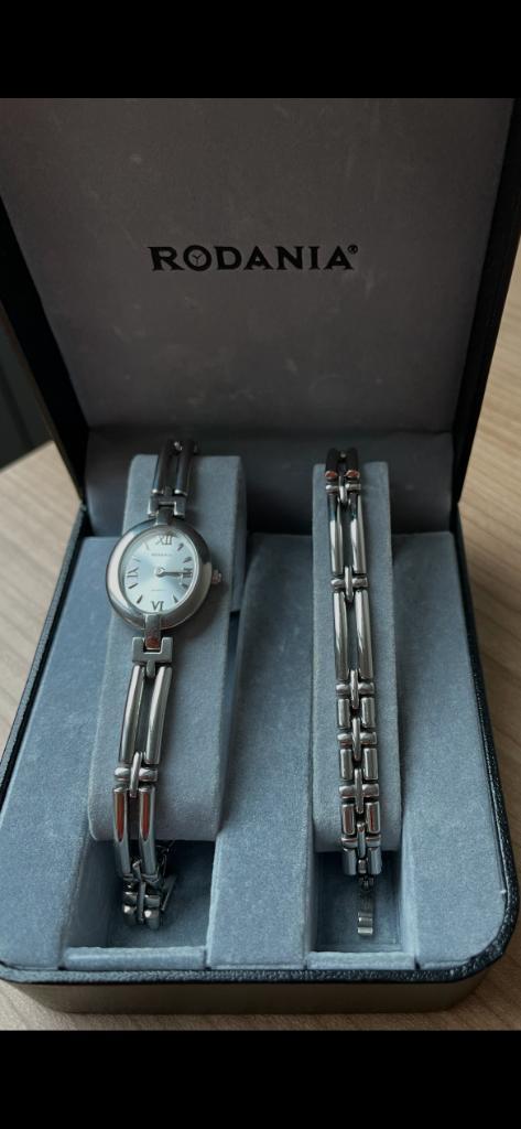 Dameshorloge, Handtassen en Accessoires, Horloges | Dames, Zo goed als nieuw, Polshorloge, Overige merken, Staal, Staal, Ophalen