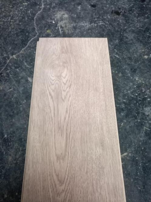 Bruine laminaat 2,5m2 11 planken 120cmx19cmx7mm + overschotj, Doe-het-zelf en Bouw, Hout en Planken, Nieuw, Plank, Ophalen