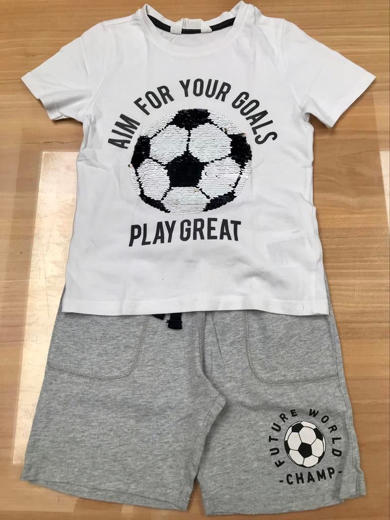 voetbal setje H&M 116, Jongen of Meisje, H&M, Ophalen of Verzenden, Zo goed als nieuw