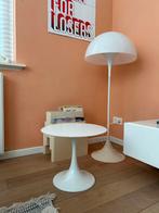 Leuk vintage design tulp bijzet tafeltje