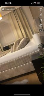 Gordijnen set beige en een set donker grijze, Huis en Inrichting, Ophalen, Beige