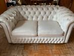 Witte Chesterfield 2-zit, Antiek en Kunst, Ophalen