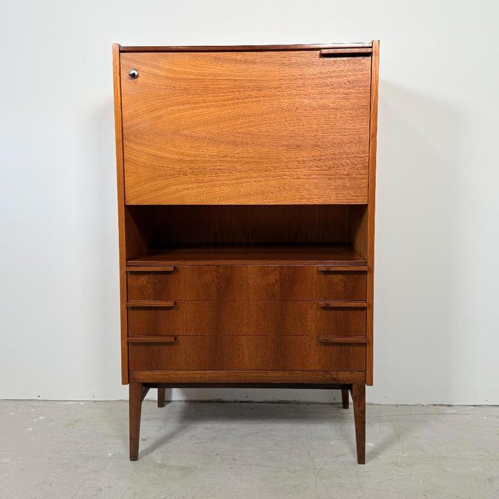 Secretaire/ highboard, Frantisek Mezulanik voor Up Zavody, Huis en Inrichting, Kasten | Secretaires, Zo goed als nieuw, Ophalen of Verzenden