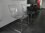2 kunststof stoelen met chromé onderstel - Ikea Tobias, Ophalen, Metaal, Twee