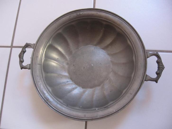 Twee tinnen voorwerpen, Antiek en Kunst, Antiek | Tin, Ophalen of Verzenden