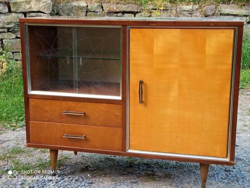 petite armoire avec vitrine, Maison & Meubles, Armoires | Vitrines, Utilisé, Avec tiroir(s), Avec porte(s), Avec tablette(s), Autres essences de bois