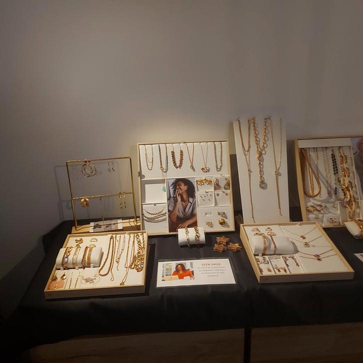 Victoria Juwelen ontdekken/kopen, Huis en Inrichting, Woonaccessoires | Tekstborden en Spreuken, Ophalen