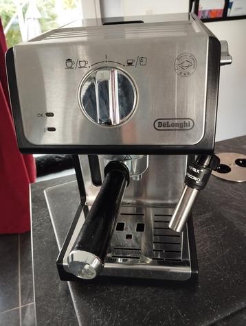 Machine à café Espresso  disponible aux enchères