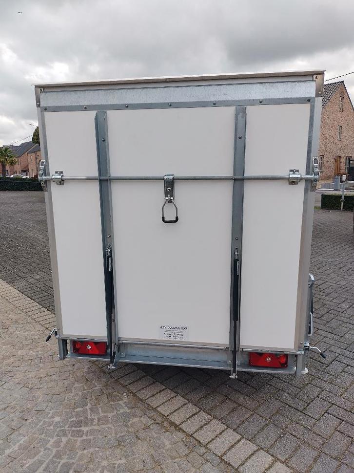 Remorque fermée Kerenzo défreinée, Autos : Divers, Remorques, Comme neuf, Enlèvement ou Envoi