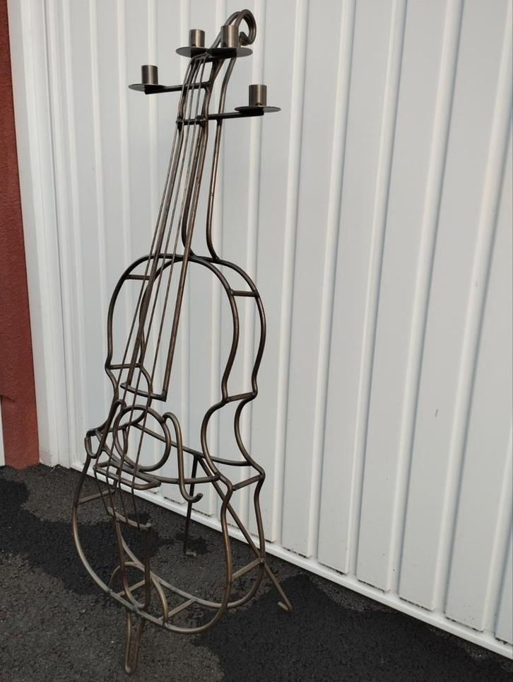 Kandelaar smeedwerk gitaar/cello, Huis en Inrichting, Woonaccessoires | Kandelaars en Kaarsen, Zo goed als nieuw, Kandelaar, Ophalen