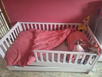 Peuterbed, Enlèvement, Comme neuf, Matelas