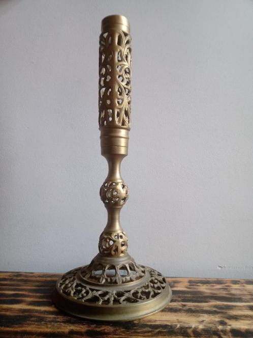 Grote antieke neogotische koperen kandelaar midden 19e eeuw, Antiek en Kunst, Antiek | Brons en Koper, Koper, Ophalen of Verzenden