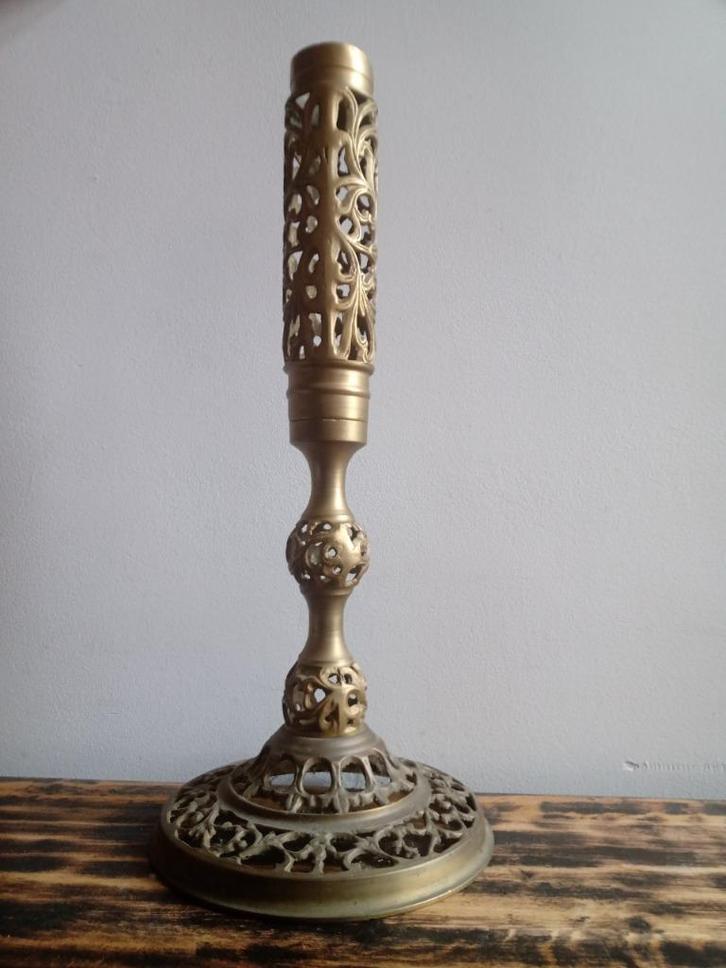 Grote antieke neogotische koperen kandelaar midden 19e eeuw, Antiek en Kunst, Antiek | Brons en Koper, Koper, Ophalen of Verzenden