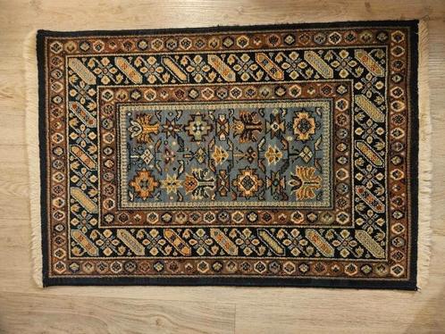 Traditionele decoratieve tapijt/mat, Huis en Inrichting, Stoffering | Tapijten en Vloerkleden, Zo goed als nieuw, Blauw, Ophalen