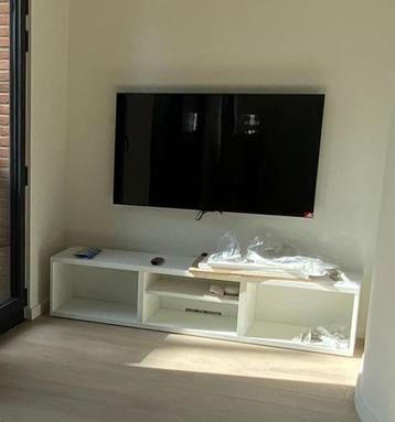 Tv-meubel met fronten 180x40x38 wit beschikbaar voor biedingen