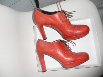 Schoenen maat 37,5 beschikbaar voor biedingen