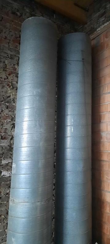 2 x gegalvaniseerde spiropijp/buizen voor lucht in/afvoer. beschikbaar voor biedingen
