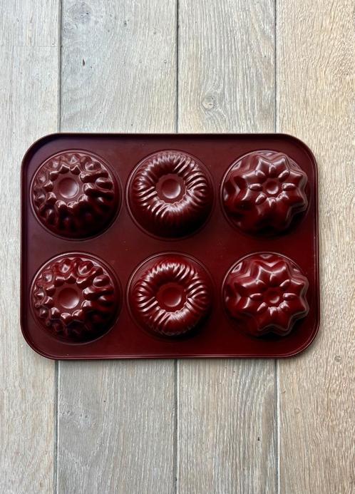 Nieuwe bakvorm muffin kleine speciale cakes vgl Nordic Ware, Hobby en Vrije tijd, Taarten en Cupcakes maken, Nieuw, Bakvorm, Taarten of Cupcakes