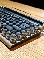 Clavier sans fil Design Typewriter Retro Eames Wallnut  €214, Neuf, Enlèvement ou Envoi, Touches multimédia, Qwerty