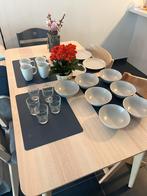 Borden, kommen, glazen Ikea, Huis en Inrichting, Keuken | Servies, Ophalen, Gebruikt, Keramiek, Compleet servies
