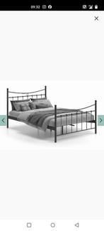 Bed van ijzeren frame, Huis en Inrichting, Slaapkamer | Bedden, Ophalen, Zwart, Tweepersoons, 140 cm