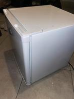Mini frigo listo, Electroménager, Réfrigérateurs & Frigos, Comme neuf