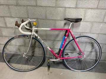 Retro koersfiets Eddy Merkx beschikbaar voor biedingen