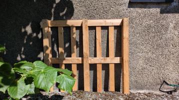 houten pallet beschikbaar voor biedingen