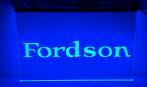 Fordson logo tractor reclame decoratie verlichting lamp, Ophalen of Verzenden, Nieuw, Lichtbak of (neon) lamp