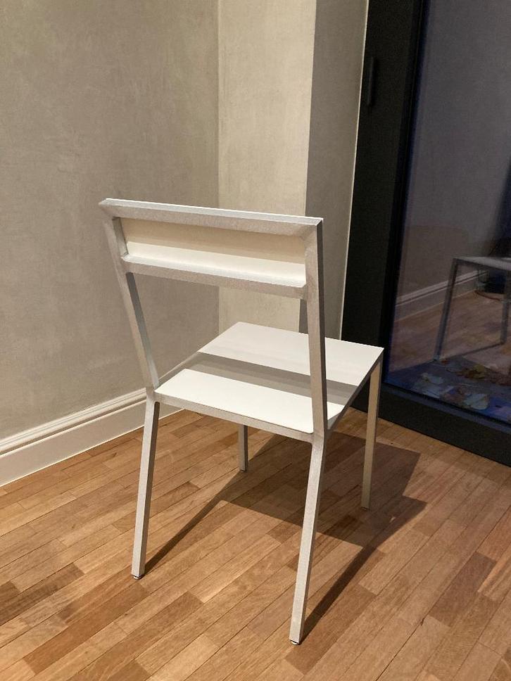 Aluminium stoel Muller Van Severen, Maison & Meubles, Chaises, Comme neuf, Une, Autres matériaux, Blanc, Enlèvement