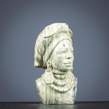 African woman - Butter Jade - Senesa Mongonda 