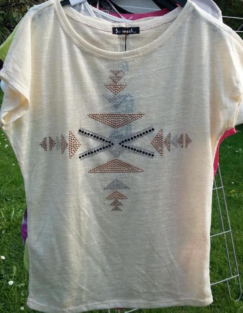 t-shirt beige - rosé etnisch motief strass rug rits + strik, Kleding | Dames, T-shirts, Nieuw, Maat 38/40 (M), Beige, Korte mouw