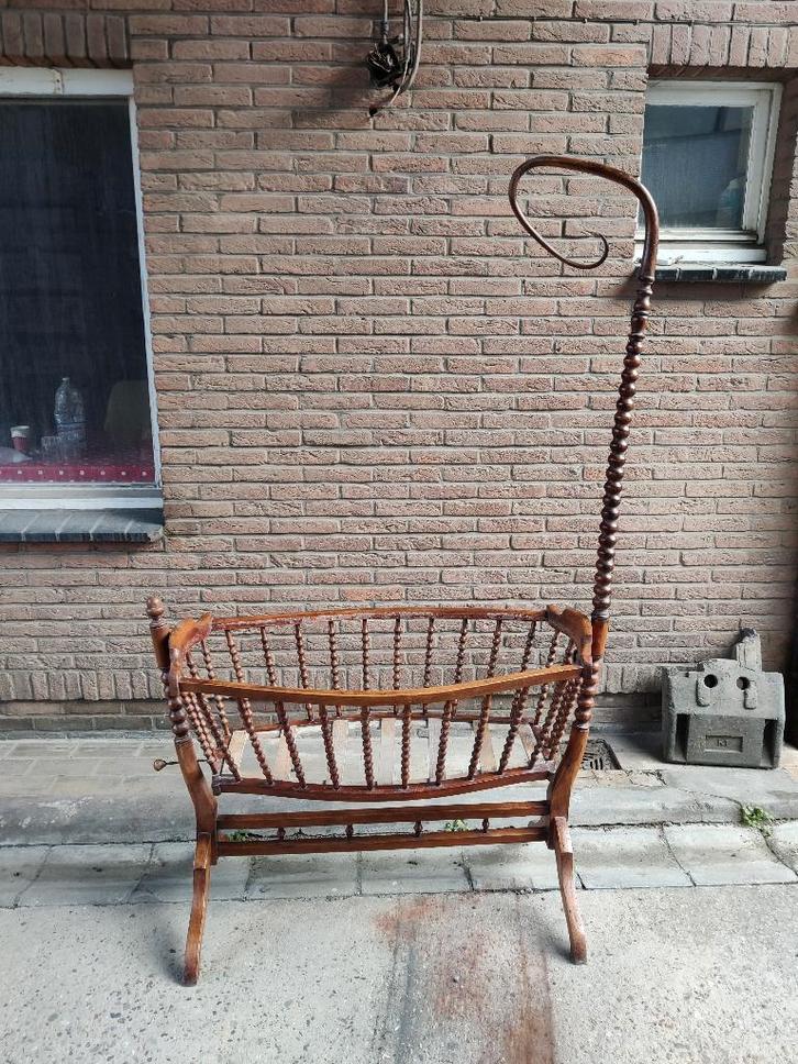 Vintage wieg-Hout-Jaren '50, Antiek en Kunst, Antiek | Meubels | Bedden, Ophalen