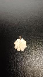 hangertje in ivoor, Ophalen of Verzenden, Zo goed als nieuw, Beige, Overige materialen