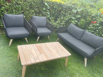Lounge / tuinset beschikbaar voor biedingen