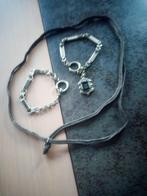 Bijoux en métal, Enlèvement