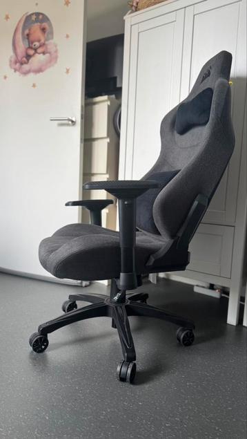 Te koop: CORSAIR T3 Rush Fabric Gaming Stoel – zwart/grijs beschikbaar voor biedingen