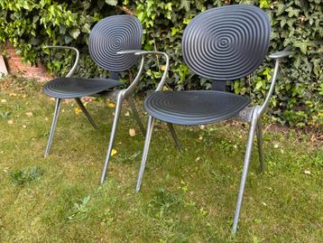 💚💚💚 Vintage design stoelen, Huis en Inrichting, Stoelen, Ophalen, Zwart, Metaal, Twee