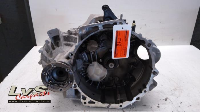 Boîte de vitesse d'un Volkswagen Caddy, Autos : Pièces & Accessoires, Transmission & Accessoires, Volkswagen, Utilisé, 3 mois de garantie