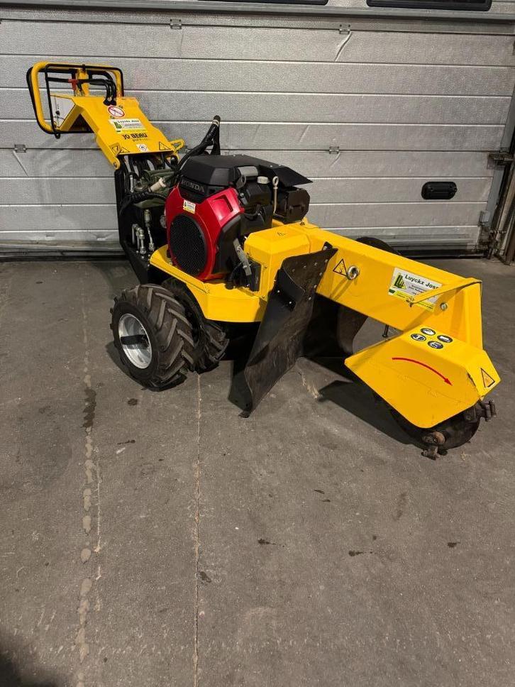 Stronkenfrees jo beau B24-100, Tuin en Terras, Hakselaars, Zo goed als nieuw, Benzine, Ophalen