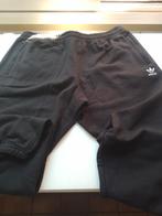 nieuw XXL adidas essential jogging (55€)  in verpakking, Kleding | Heren, Sportkleding, Verzenden, Zwart, Nieuw, Overige maten