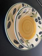 Servies - 75 stuks - Provence, Ophalen, Zo goed als nieuw, Bord(en)