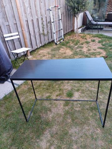 Bureau/ platenspeler tafel, Ophalen, Zo goed als nieuw, Bureau