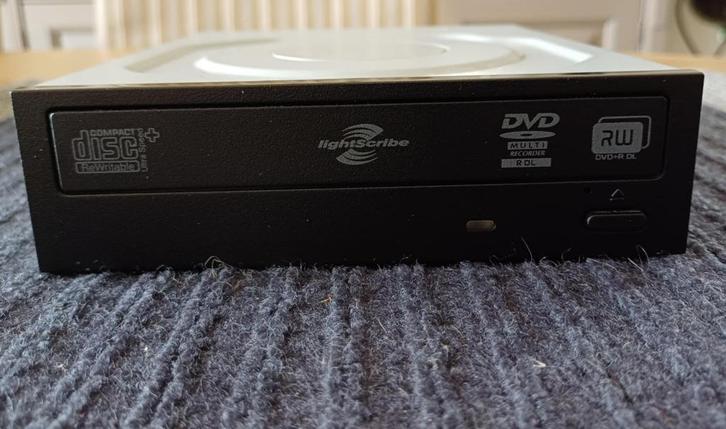 LiteOn DH-16AAL-DT2 - SATA DVD-RW Lightscribe-station, Informatique & Logiciels, Disques optiques, Comme neuf, MacOS, Windows